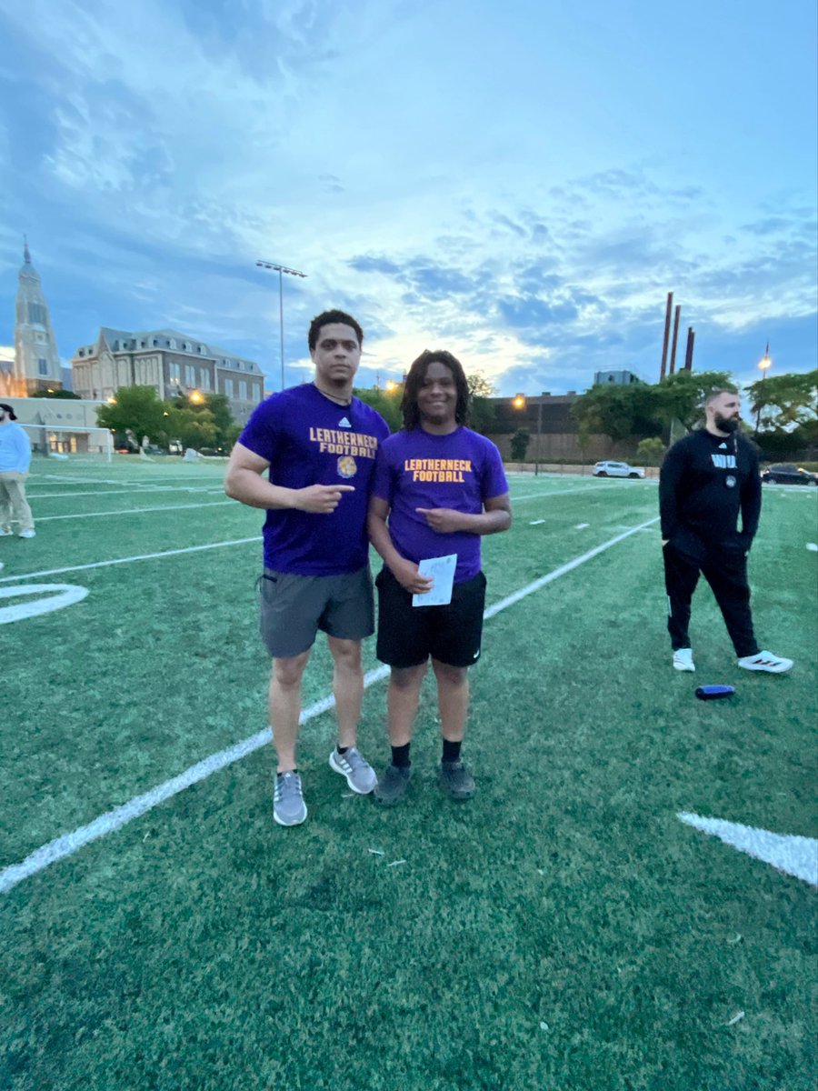 offical_kcarter's tweet photo. Great camp! Loved everything they did and also loved the coaches. This is one of the coaches I met (@Coach_CBonner) #blessed #footballcamp #footballfocus https://t.co/SIiOVNtoi0
