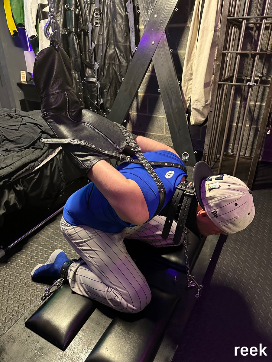 mynameisreek1's tweet photo. An intense stress position with @GooseJersey coming tomorrow 😈 https://t.co/wtKpYlT43Y