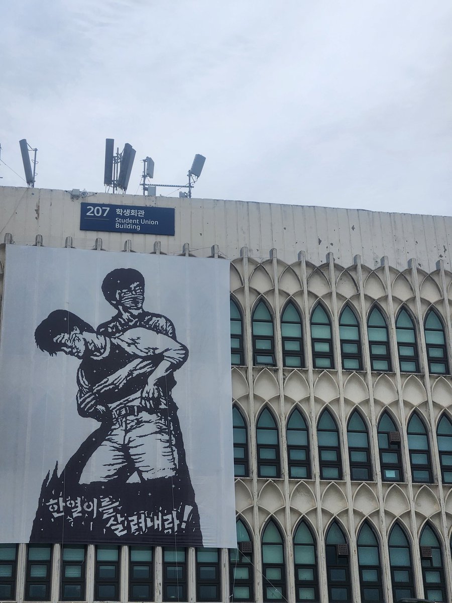 akseong181234's tweet photo. 유월이왔군요 https://t.co/FnpHONMN7S