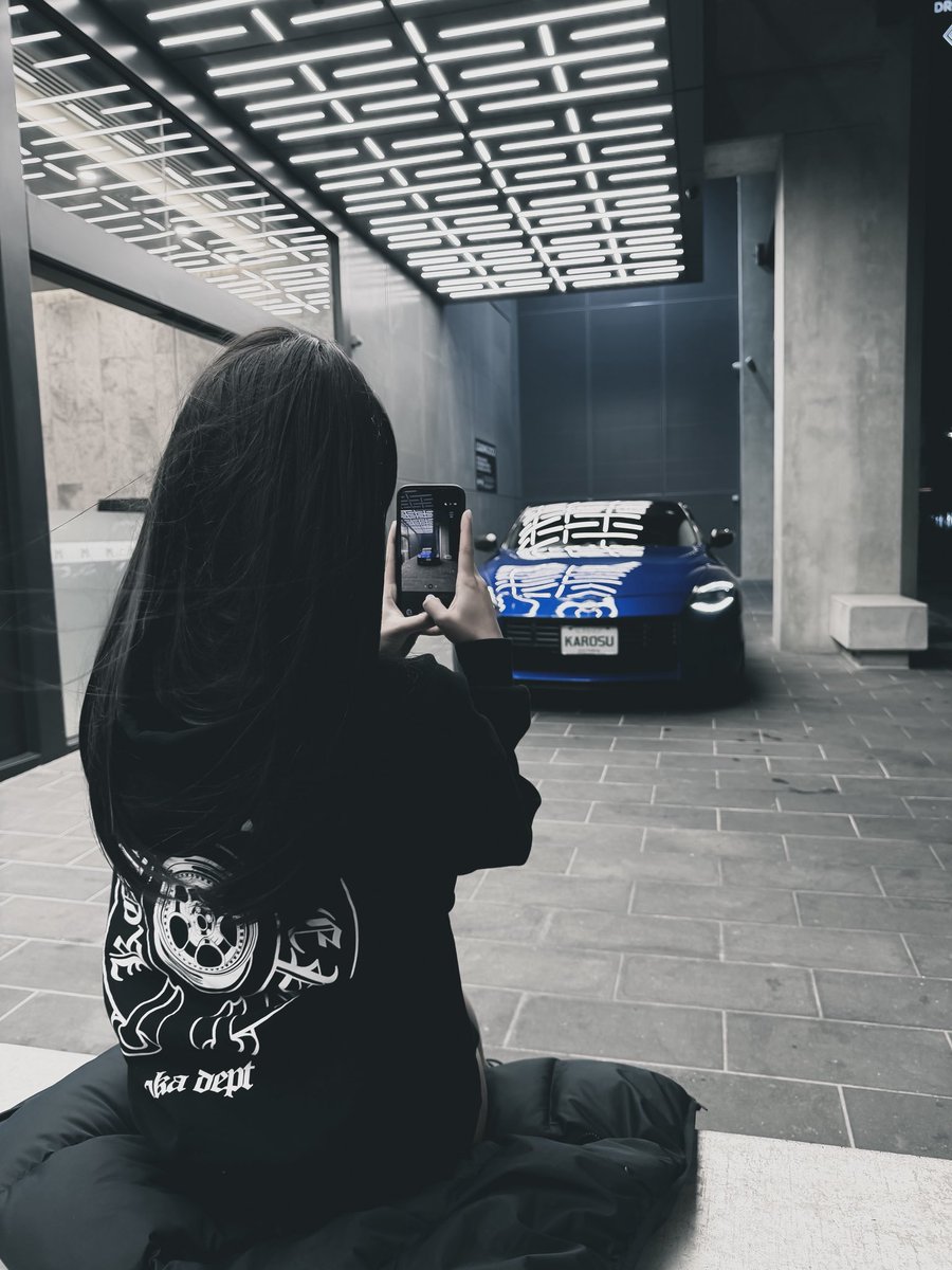 KarosuPanda's tweet photo. Car shoots and AI girls @death_1_tr3ck https://t.co/Oy86pf80cs