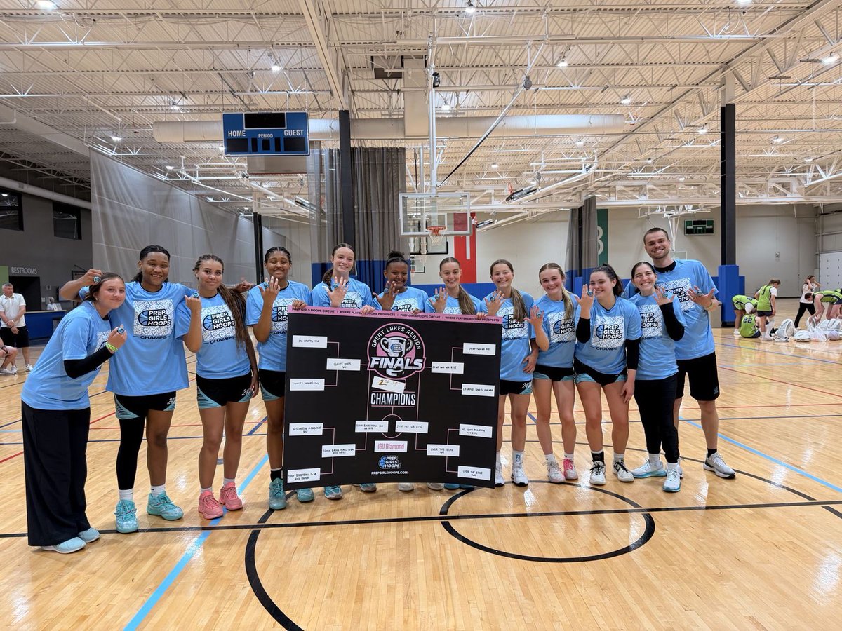 24up_official's tweet photo. 24:Up 16U UA Rise defeats 5Star Basketball 16U UA Rise, 50-44 to claim the 2026 @PrepGirlsHoops (@PGHCircuit) 16U Gold Division Championship Title ‼️💍🩵 https://t.co/8JrCK3YINE