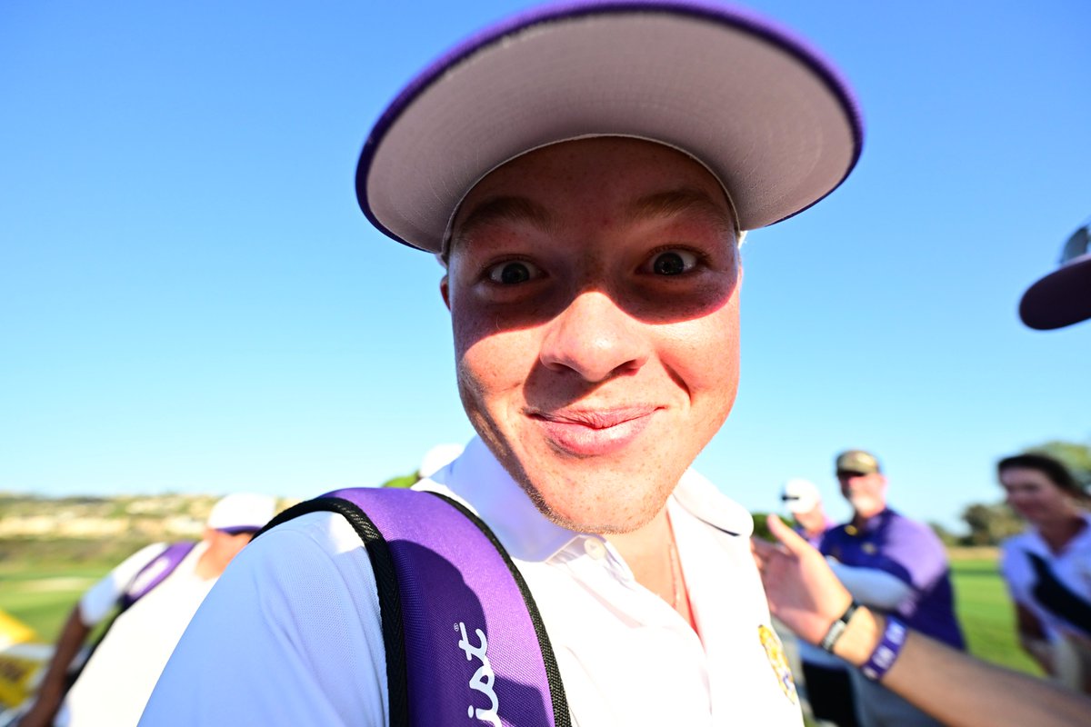 LSUMensGolf's tweet photo. The Fightin' Tigers of LSU! 🗣️

The Tigers just completed an 18-under round three to come back from as low as 30th place yesterday to T12 and make the top-15 team cut for round four of stroke play in Carlsbad. https://t.co/R6gLCuRHYV
