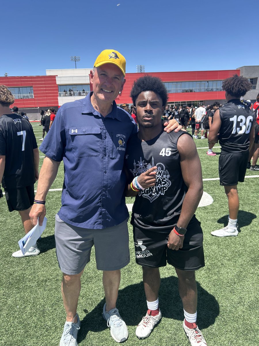 XanderLeaks25's tweet photo. Extremely thankful for the opportunity to compete and learn from great coaches. Grateful for the exposure, the feedback, and everyone who took the time to watch me work.

#AGTG #Classof2027 #TheLo #lvmegacamp https://t.co/vinN11FRlH