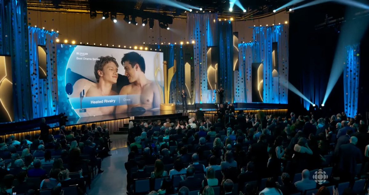 enIisting's tweet photo. on the jumbotron https://t.co/tT3COfAn0D