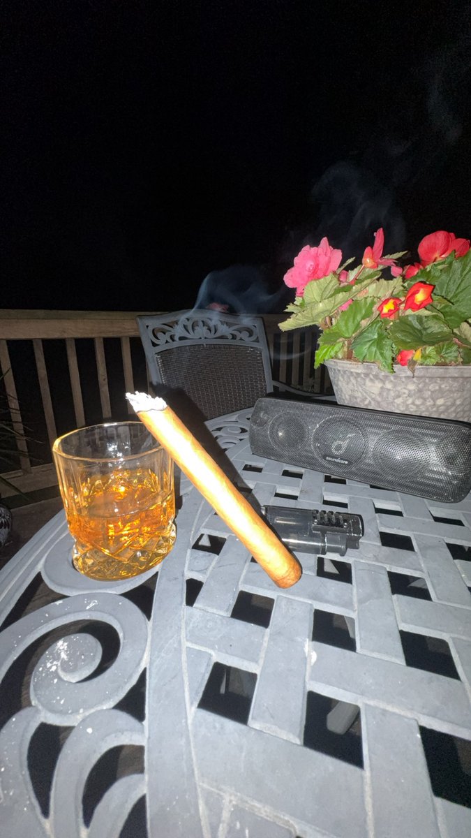 pball560's tweet photo. Average Sunday. #imisstheexwife https://t.co/zeVVLAYkgd
