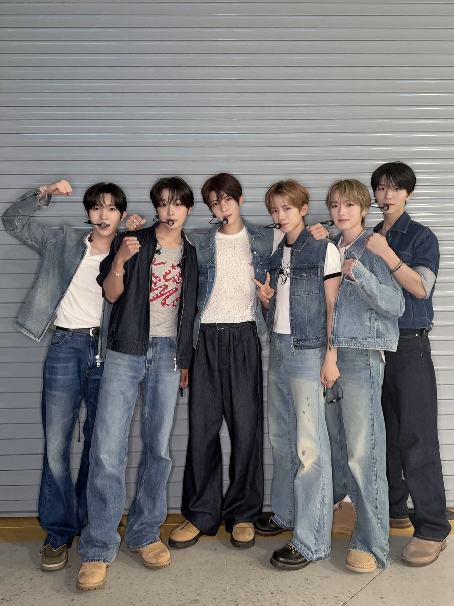 yushiew's tweet photo. oversized denim, soft tones, tired smiles, and a camera roll full of memories i'll never delete. https://t.co/1z3pDZocuK