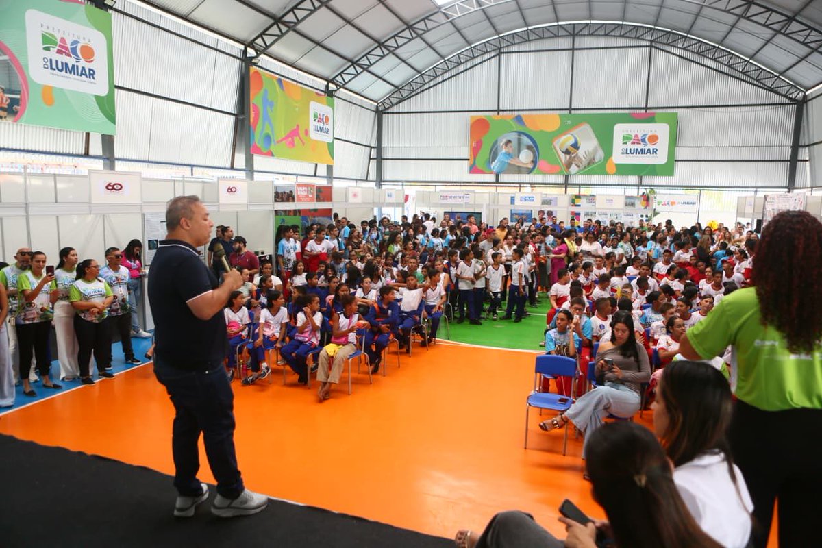 prefpaco's tweet photo. 🌱🔬 Ciência e sustentabilidade em ação!
Na Feira de Ciência Luminense, estudantes apresentaram projetos sobre o tema "De Bem com o Meio Ambiente", mostrando conhecimento, criatividade e compromisso com o futuro. https://t.co/irLfCFwa7d