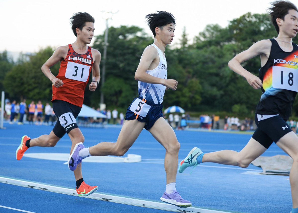 _7Colors's tweet photo. 第329回日体大長距離記録会

残り4.14秒及びませんでした。
次は飛躍したい🐄

photo : @iam_saya_a 

#雨のち晴れで虹が来る #Onで恩返し #DreamOn https://t.co/fBZmgdOnCn