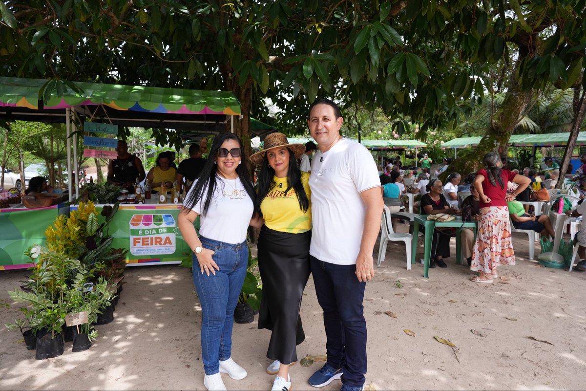 prefpaco's tweet photo. 🌱 O Raízes do Vassoural celebrou a força da agricultura familiar, do artesanato, da gastronomia e da cultura luminense. Um encontro que valorizou os produtores locais, fortaleceu a economia e aproximou a comunidade de quem faz o desenvolvimento acontecer. https://t.co/Gtif0iN3LI
