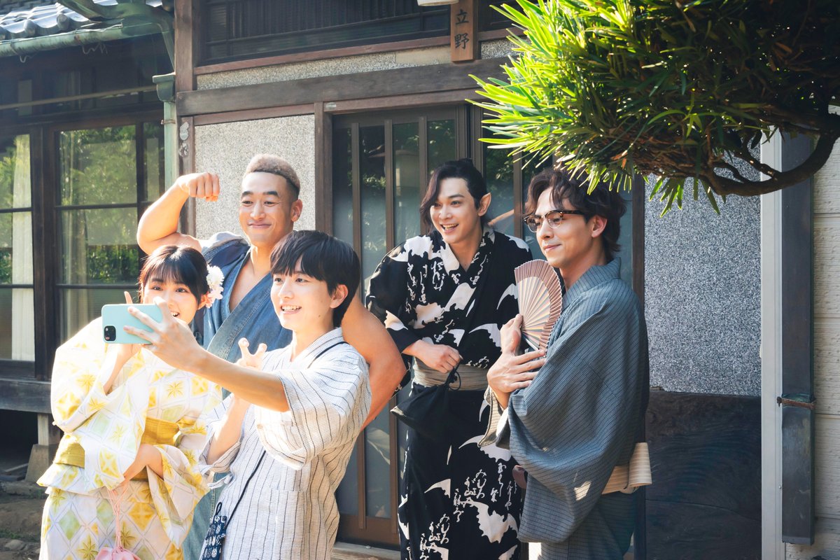 映画『ババンババンバンバンパイア』公式 tweet media
