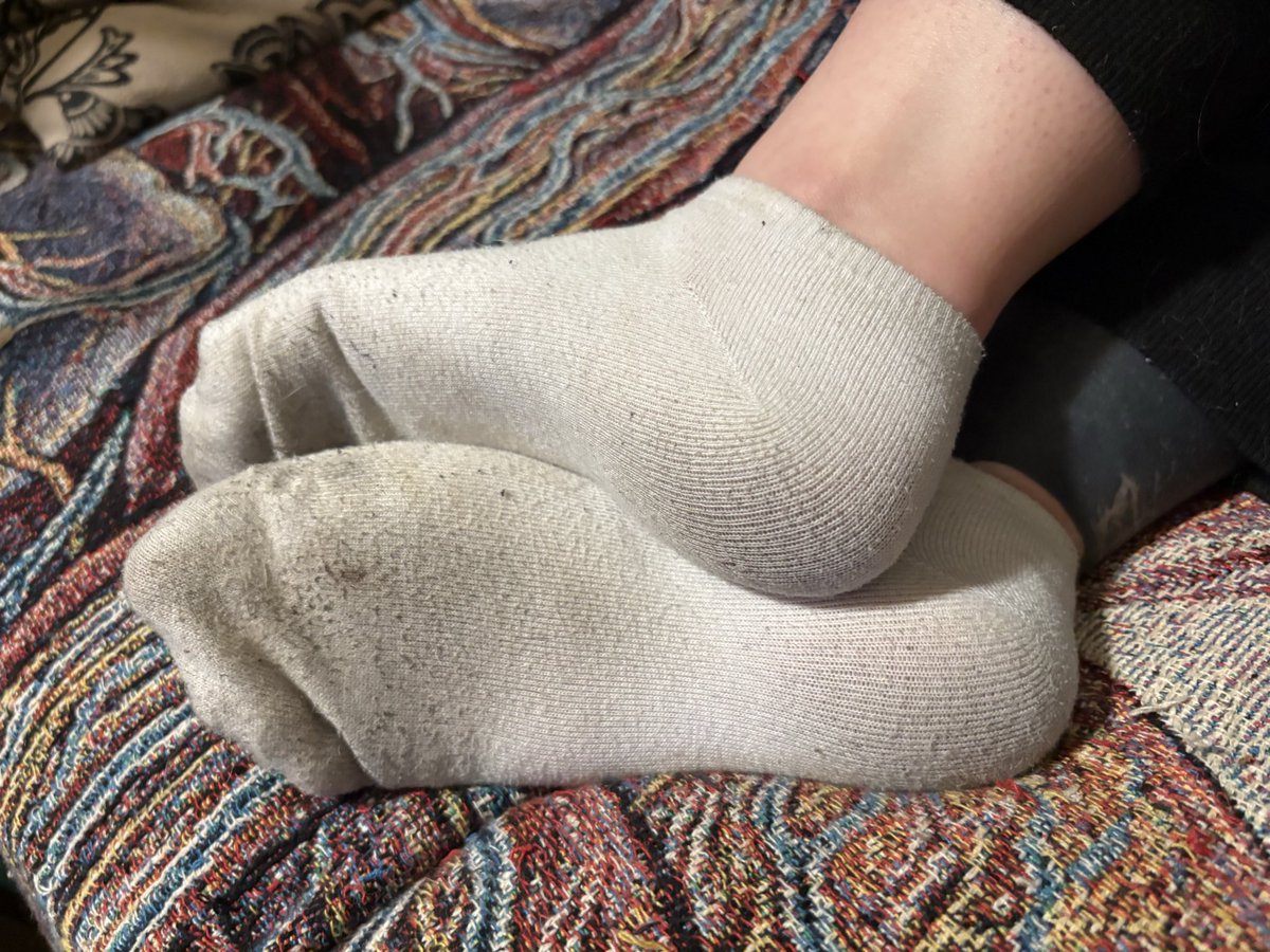 mistressmarks's tweet photo. i just know these socks STINK, i don’t even wanna smell them to find out 😵‍💫 https://t.co/1M5yfZKVeU