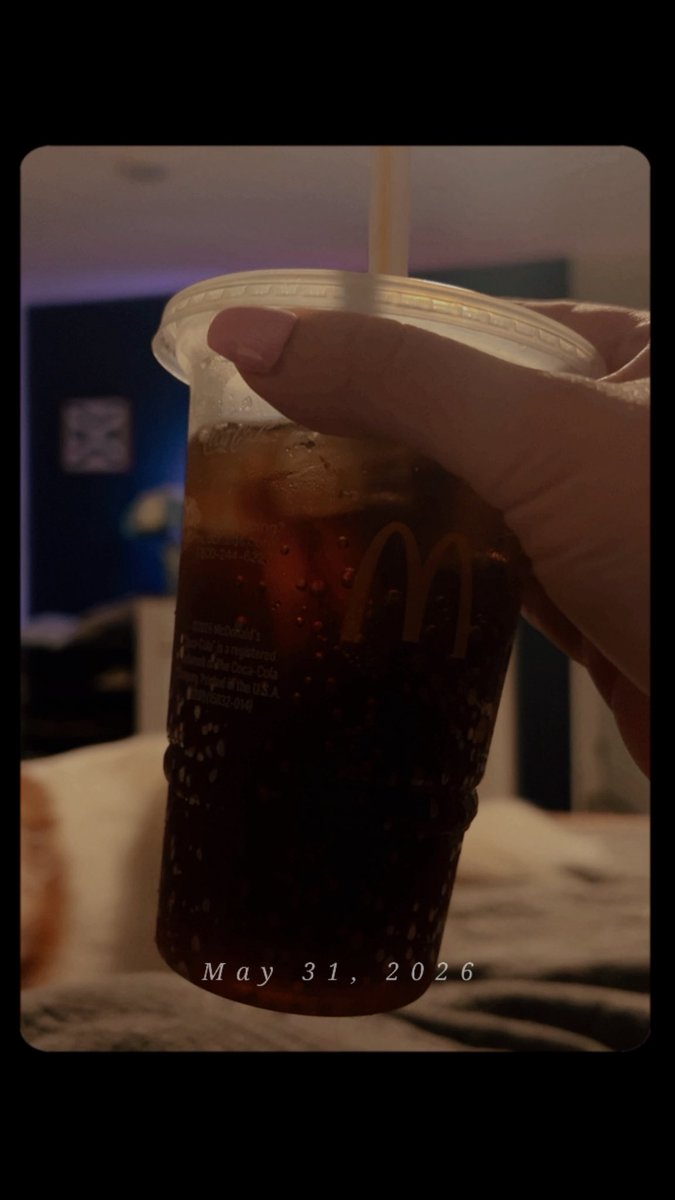 alli_mac27's tweet photo. A lil crispy Dr. Pepper? Yes pleaseeee https://t.co/1IvVMETYAv
