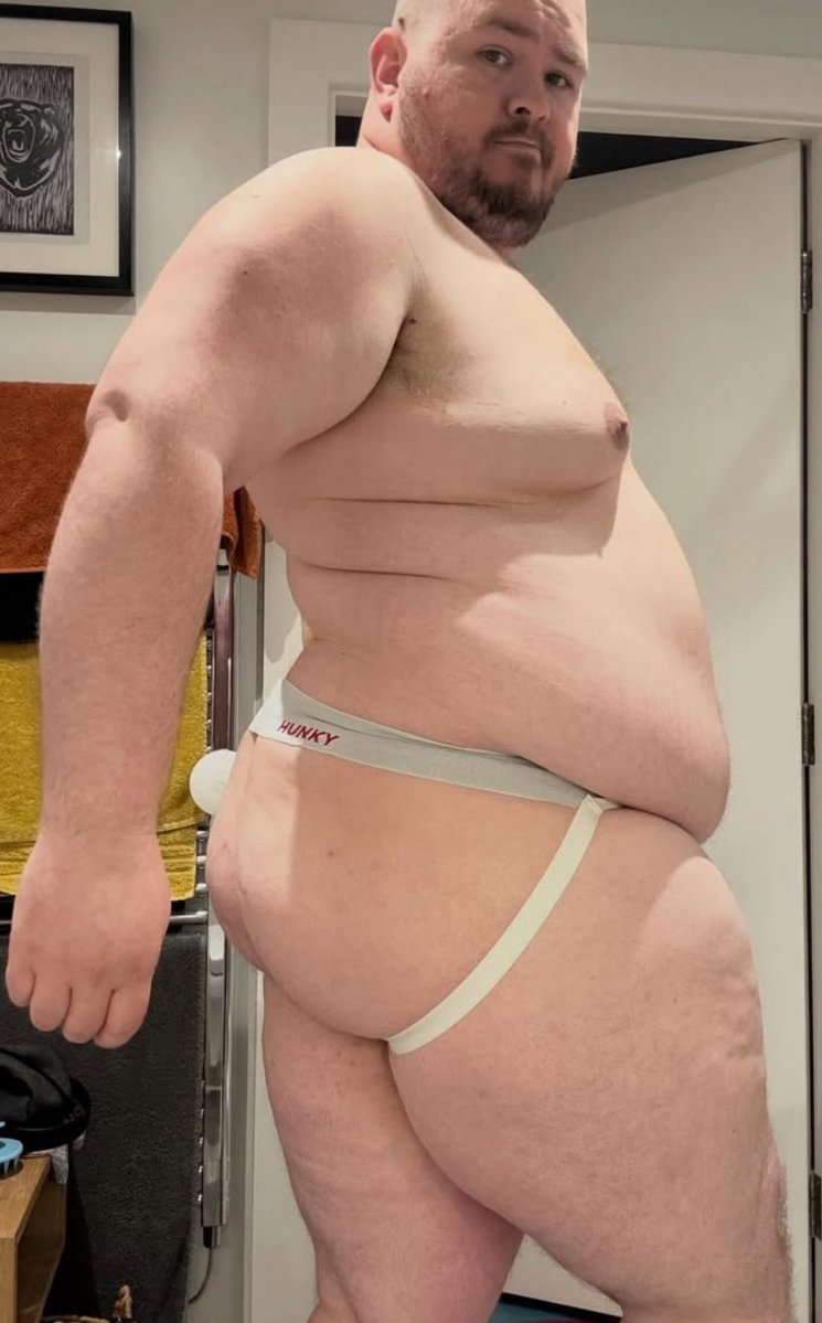 UndiesLoversMX's tweet photo. 🔥No mames, q delicia de cabron en #jockstrap , 🩲 pq no hay más cuerpos asi en el p0rn0 🤷🏽❓ Q pinche rico tener ese culote 🍑rebotando sobre mi trozo 🍆y agarrarlo de los resortes para clavársela más rico al put0 🤤❗️🔥 #undiesloversmx #machos #calzones #bodypositivity https://t.co/i6xmwYHjem