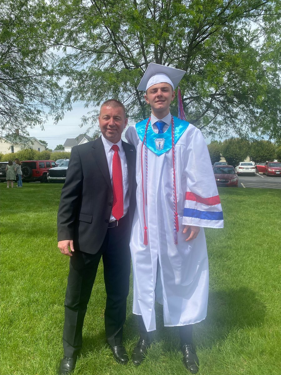 JoshSagester's tweet photo. Congratulations @SagesterTrey 

What a ride… you are the epitome of a student athlete…beyond proud! 

2026 Valedictorian https://t.co/8hkh64kDYN