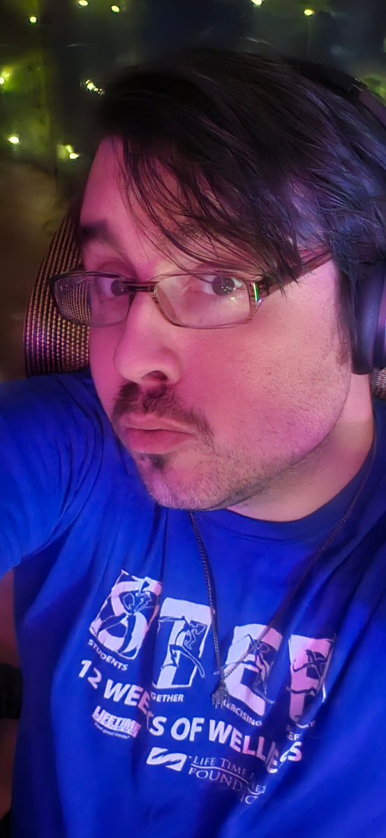 ShandeeDay's tweet photo. I skipped Friday so we're gonna hang out tonight instead. Also #Paralives is out now so... I think yall know what's happening. 

Come get comfy and I will see you soon live on #Twitch!
https://t.co/hapqvUFTkS https://t.co/6x9VRgbIa5