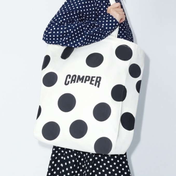 Flags6's tweet photo. 本日よりスタート！『LATINA』トートバッグプレゼントのご案内
CAMPER
https://t.co/rMPQZVEJ6K https://t.co/SnpahtKhjJ