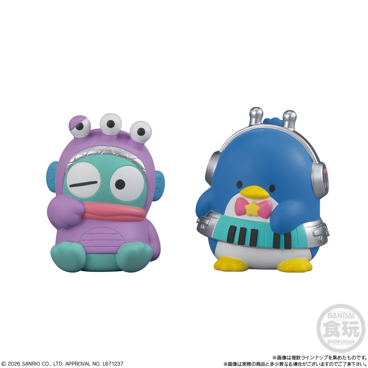 sanrio_oshikatu's tweet photo. ＼⚠️新商品【予告】📣🆕／
バンダイ食玩『SANRIO CHARACTERS FRIENDS 5』2026年10月発売決定🛸🧑‍🚀🩷
第5弾の今回は「宇宙カワイイ」がテーマだって🛸
プリンくんが怪しくて異彩を放ってる…🤣
また発売日近くなったらお知らせするね🙆‍♀️📣

🔻【楽天】詳細・予約状況はこちら
https://t.co/tbErgC5V35

👇気になる人はぜひチェックしてね💕
📅発売日：2026年10月発売
🛒購入：全国量販店の菓子売場等
👛価格：396円(税込)
📝ラインアップ：
●彩色済ソフビ人形(全8種)
1．ハローキティ
2．ポムポムプリン
3．マイメロディ
4．クロミ
5．ポチャッコ
6．シナモロール
7．ハンギョドン
8．タキシードサム
●ガム（ソーダ味）1個
https://t.co/WBhQqTNHXT

#サンリオキャラクターズ #食玩 #pr