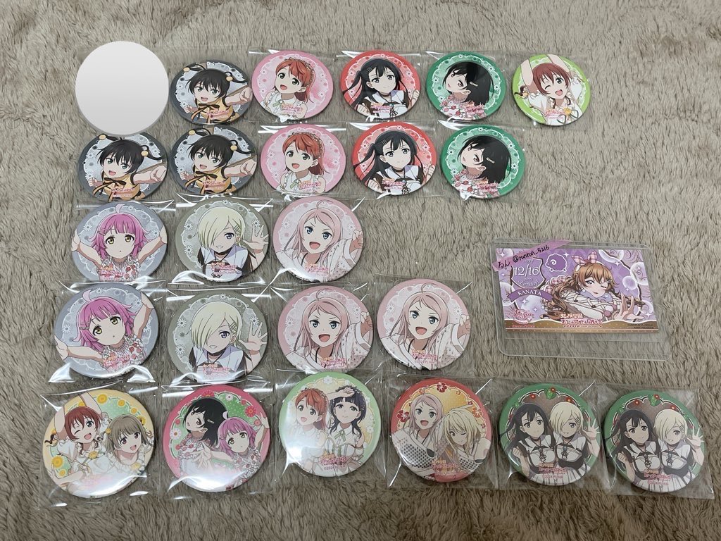 runrun_5216's tweet photo. 【交換】ラブライブ！虹ヶ咲学園スクールアイドル同好会、フラワーミュージック､ガチャ､缶バッジ

譲)画像のもの
画像にないですがせつ菜＋1(計３点)あります

求）同種 彼方＞しずく

せつ菜は他(特に下段)含む方取引優先

8th大阪Day1or栄(名古屋)手渡し
もしくは郵送

お気軽にお声掛けください。 https://t.co/Exu2abdf5A