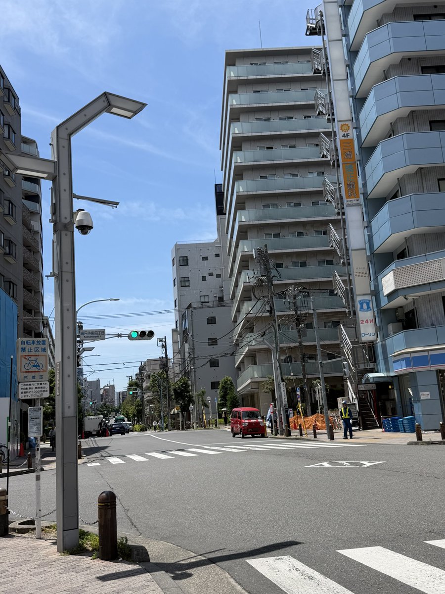 Levi36wang's tweet photo. 高円寺は古着穴場ですよ https://t.co/doZ7xtfEMu