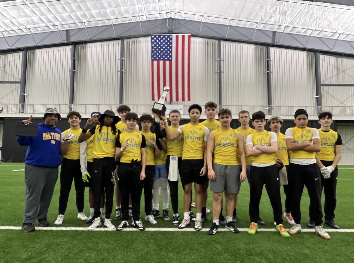 Diggy_Brod's tweet photo. Awesome spring playing 7v7🏈with @PAELITE7v7 &amp; AAU🏀with @SteeltownBC thank you to all my coaches &amp; teammates for a great experience🏆
@PA_TodaySports @wpialsportsnews @AlPopsFootball @PRZVicCastillo @210ths @Your_Boy_GB1 @BallHawkMedia1 @WPIAL_Insider  @coachTigerW @The_Gud_Guy https://t.co/gkighYKZYs
