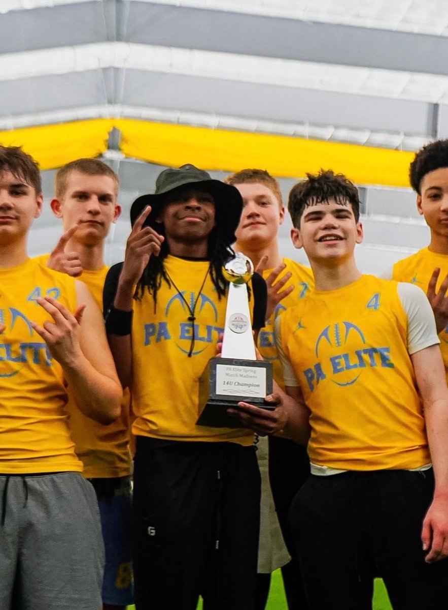 Diggy_Brod's tweet photo. Awesome spring playing 7v7🏈with @PAELITE7v7 &amp; AAU🏀with @SteeltownBC thank you to all my coaches &amp; teammates for a great experience🏆
@PA_TodaySports @wpialsportsnews @AlPopsFootball @PRZVicCastillo @210ths @Your_Boy_GB1 @BallHawkMedia1 @WPIAL_Insider  @coachTigerW @The_Gud_Guy https://t.co/gkighYKZYs