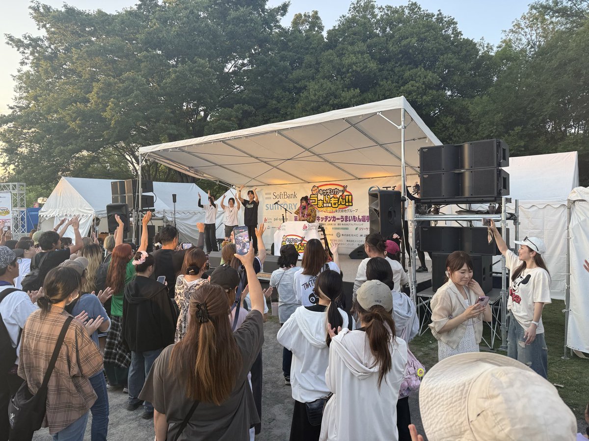 kitchencar04's tweet photo. 4日目！
暑さとの戦いの中、
約20,000人来場にて終了。

今年は天気に恵まれ、
無事に終了しました。

#キッチンカーうまいもん選手権
#春日部市 https://t.co/LKwNpTVxEx