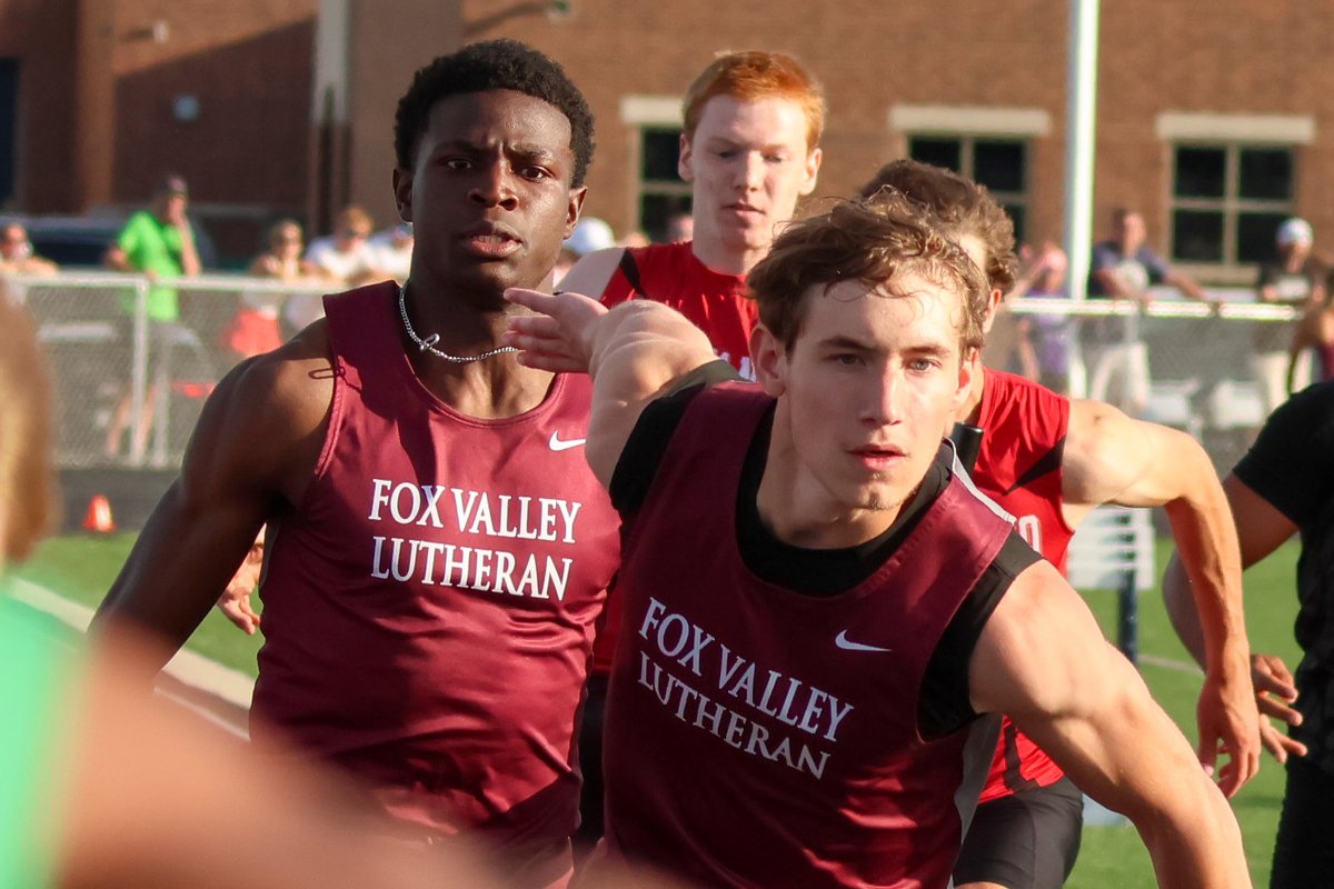 LVMYPack's tweet photo. 4x100 relay heads to WIAA state! https://t.co/m1vJ5RsPPn