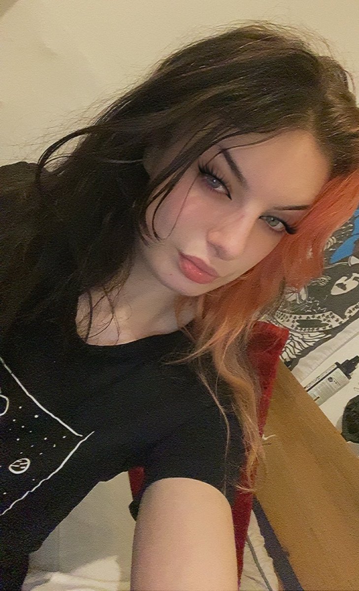 SPOILGXD's tweet photo. Let me rinse you dry and turn you into my obedient little mindfucked drone <3

Findom goth https://t.co/DfUMErAPnp