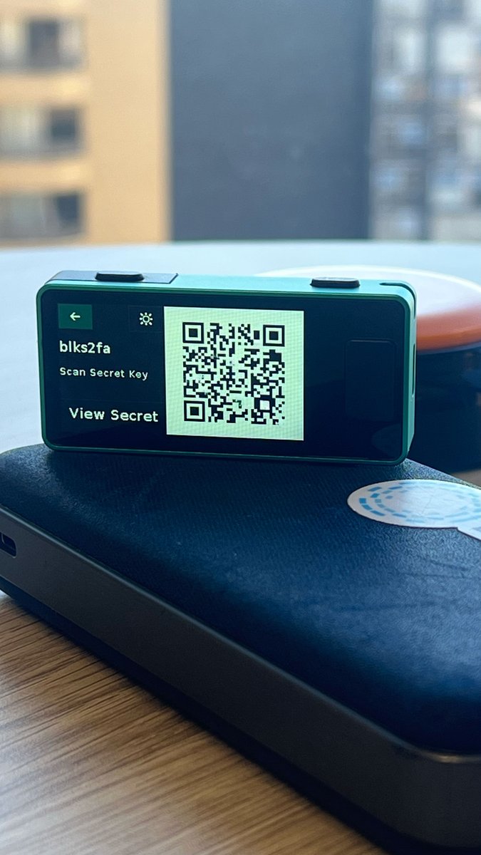 BlockstreamJade's tweet photo. Hardware security for your bitcoin. Now the same for your 2FA accounts. 

Import your existing accounts. Export back out as a QR or readable secret key. Your records, on hardware, behind a PIN. https://t.co/zvshegrrnw