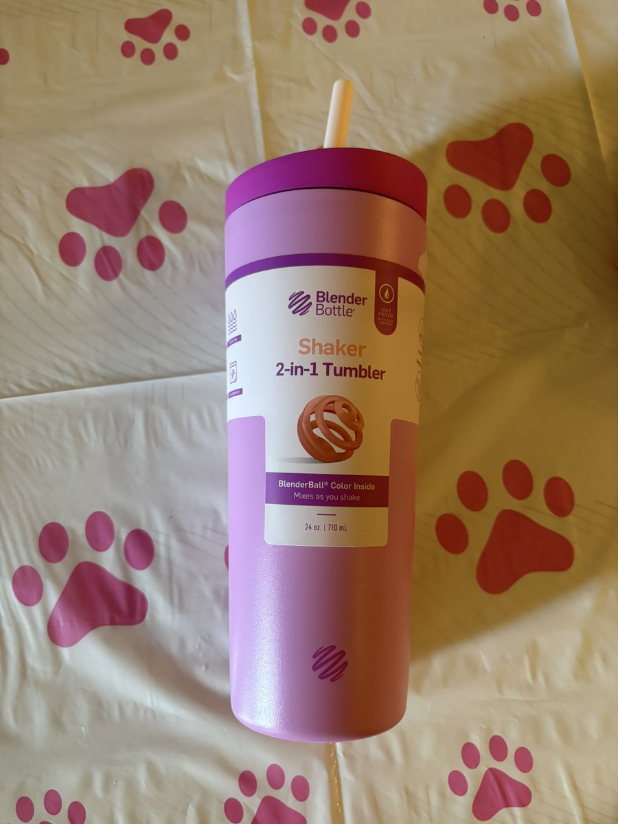 DiaryofaSickGrl's tweet photo. I got the coolest insulated shaker cup for my bday! I’ve been adding protein powder to my coffee so this’ll make things so much easier https://t.co/wWdgkzB9ug