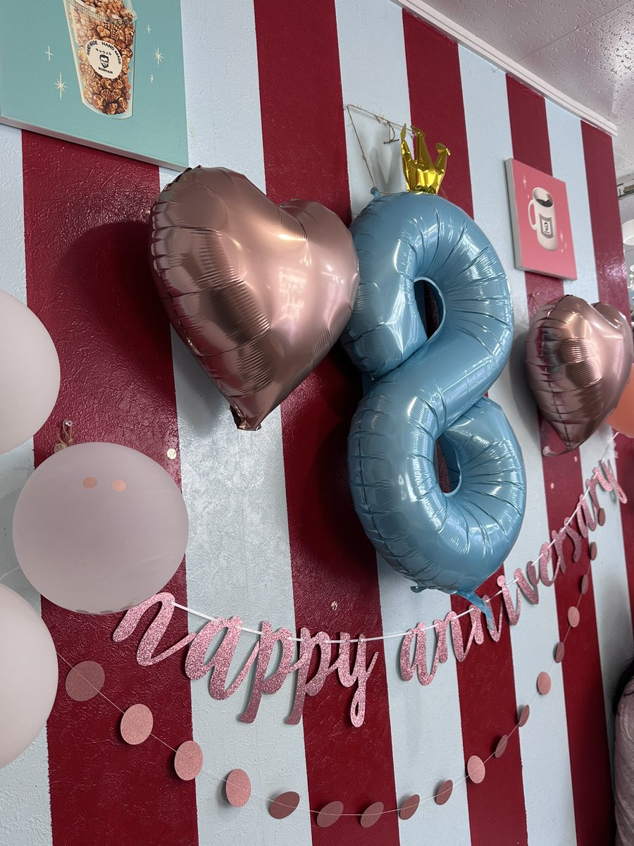 reactant15's tweet photo. 皆様に支えられて8周年を迎えました🍿
これからもよろしくお願い致します。
#8周年
#記念品 https://t.co/5ZSvPQZyid