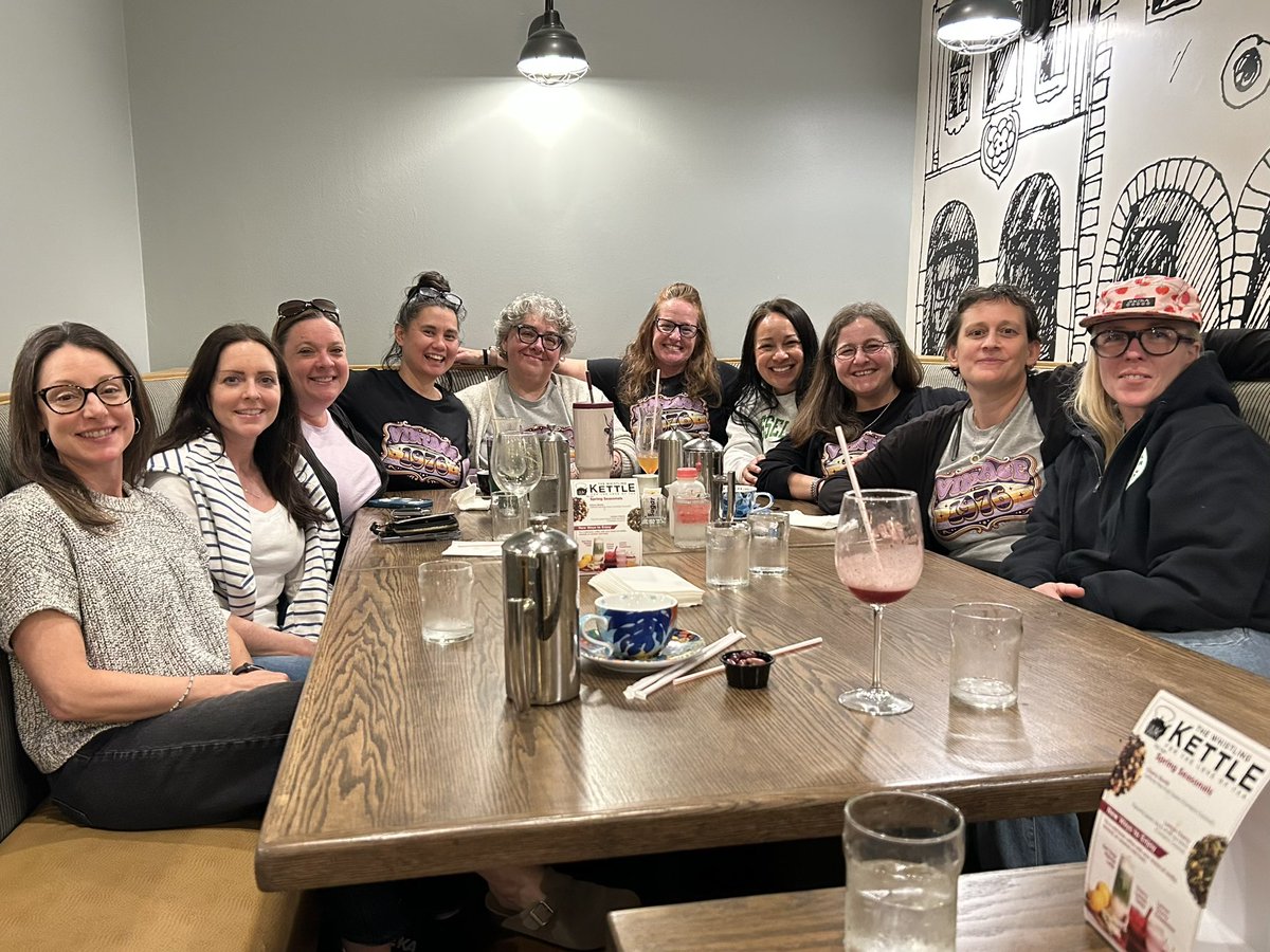 charzen1129's tweet photo. Reunion celebration with these beauties…💜🐮
@sage_edu @GardnerFarmInn
#PurpleCows #Classof98 #FiftyandFabulous https://t.co/ir7B1uTCno