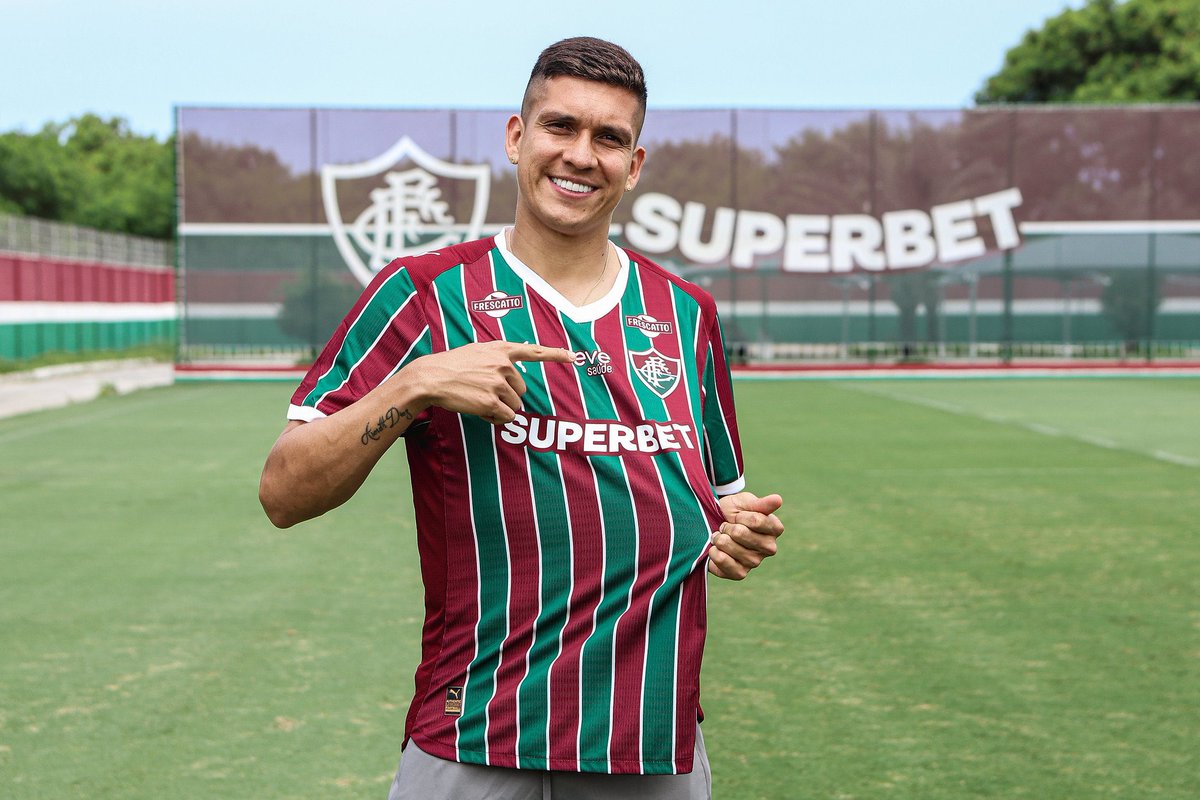 Estagiario1902's tweet photo. Qual é a sua opinião sobre Julián Millán? https://t.co/ZvZkcxIdav