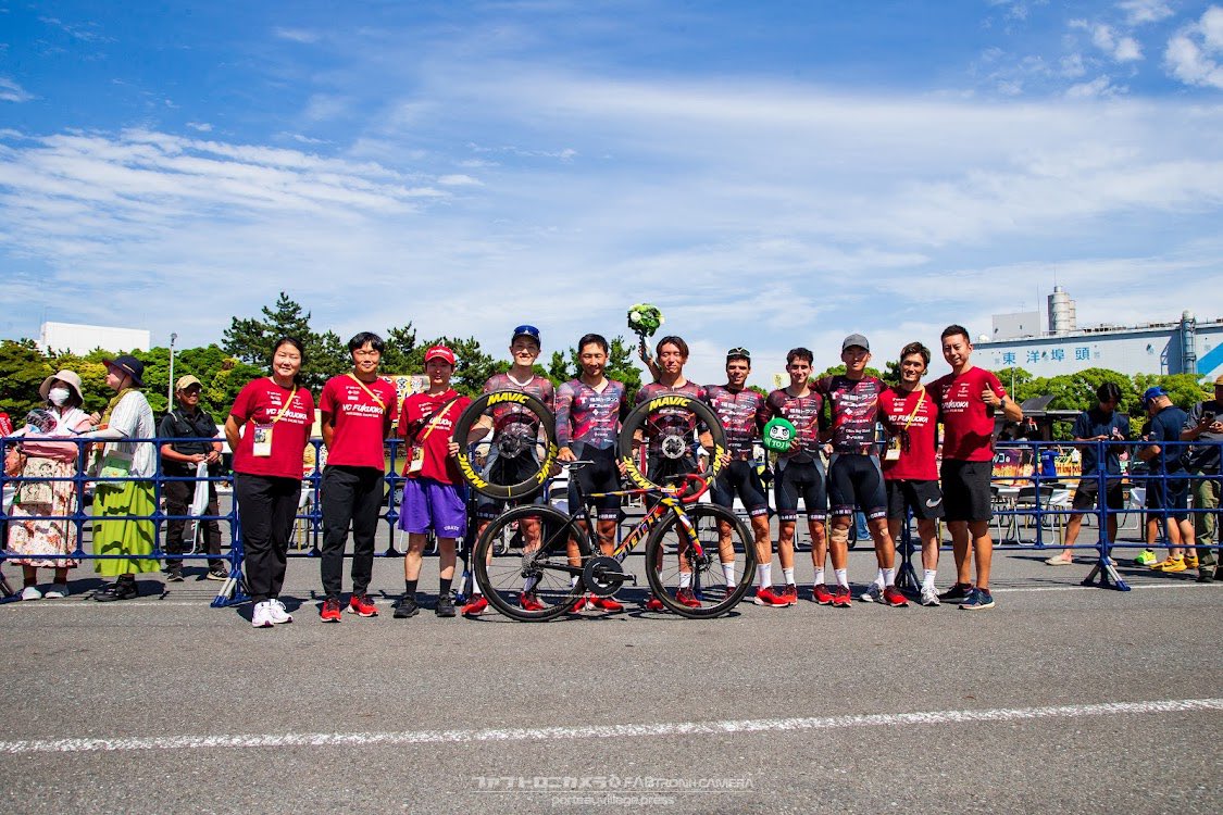 yo_kohei's tweet photo. Tour of Japan Stage8 東京
54位
今日は逃げを狙いつつ最後はチームメイトのスプリントに向けた位地取りにトライ。
最終成績としてはベンジャが総合3位と素晴らしい結果で終えてくれた。
8日間共に走り切ったチームに感謝🤝 https://t.co/HACyoRazBA