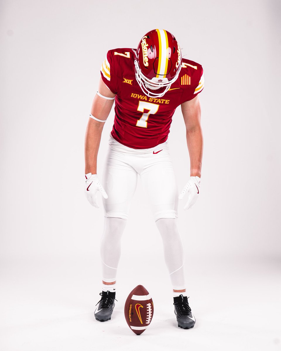 joevinyard11's tweet photo. Had a great time back in Ames this weekend! Go Cyclones! 🌪️🚨
@CoachHestness @Coach_Roehl @CycloneFB @andy_lucas98 @nickmeltz @RickyCiccone https://t.co/9ZNzqAieO7