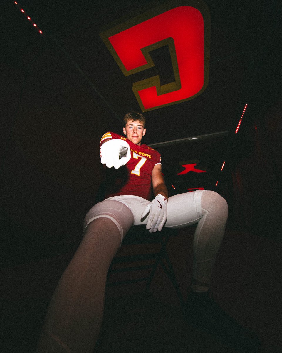 joevinyard11's tweet photo. Had a great time back in Ames this weekend! Go Cyclones! 🌪️🚨
@CoachHestness @Coach_Roehl @CycloneFB @andy_lucas98 @nickmeltz @RickyCiccone https://t.co/9ZNzqAieO7
