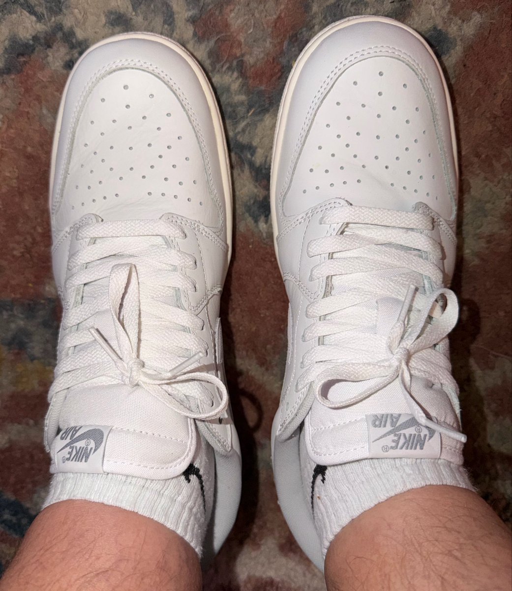 JsNDunks's tweet photo. Jordan 1 Low ‘85 Natural Gray. https://t.co/ARIY0dMV93