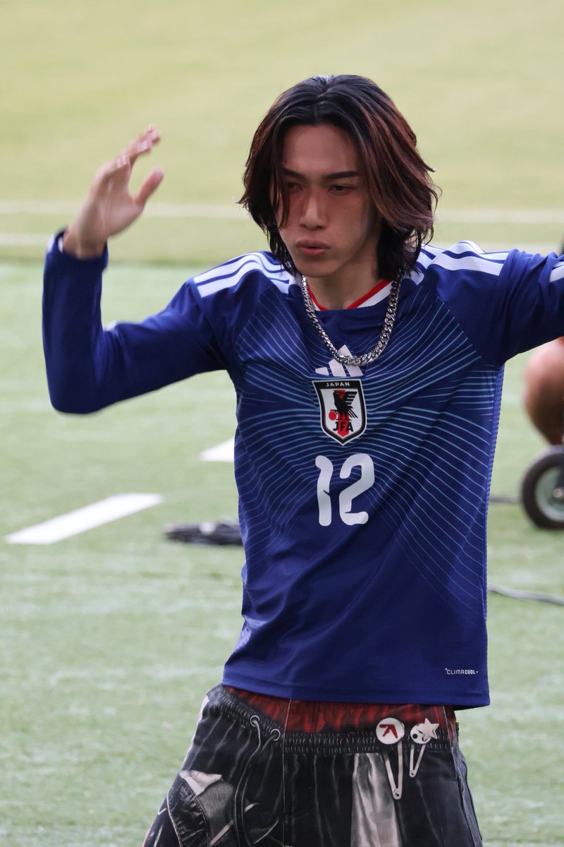 bitou_soccer's tweet photo. 目の前にセクシーなイケメンが来ました

#JI_BLUE #daihyo #池崎理人 さんで合ってますか？😺 https://t.co/BMZvyoJ6sw