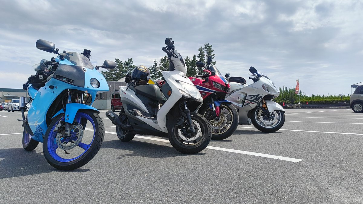amamiya_admiral's tweet photo. 中型バイク不在のツーリング https://t.co/BjCKQi8iZ4