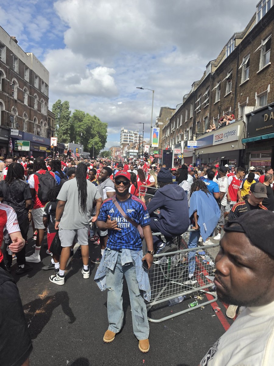 __Bambamm's tweet photo. Always will be a Gooner ❤️ https://t.co/ZaCgJ1GRko