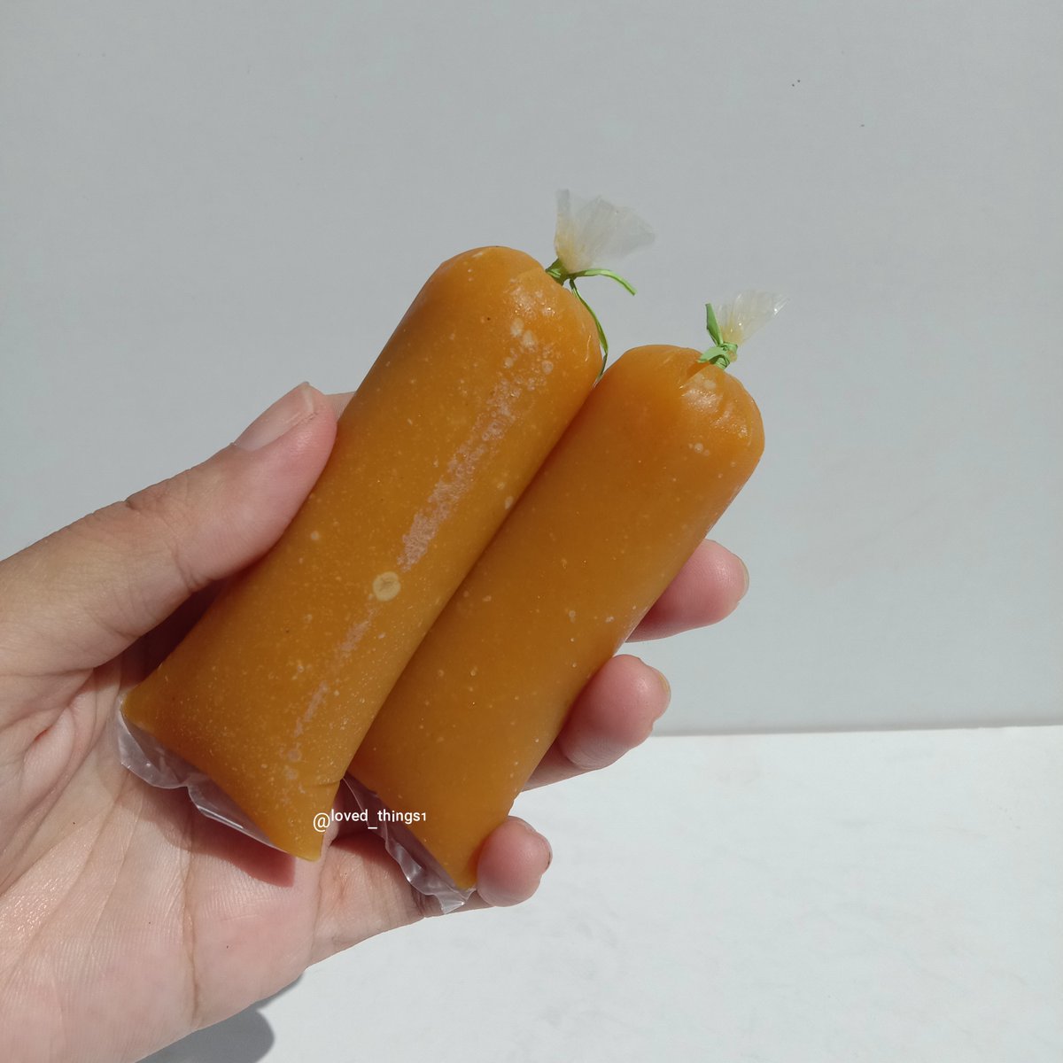 loved_things1's tweet photo. buat pengolahannya, siwil bisa dikukus atau digoreng. Tapi karena aku suka tekstur yang garing jadi kugoreng deh 😆
rasanya mirip cireng tapi ada rasa udangnya juga. Garing di luar, chewy di dalam. Jujur bikin nagih wkwk https://t.co/lgBisBdSxp