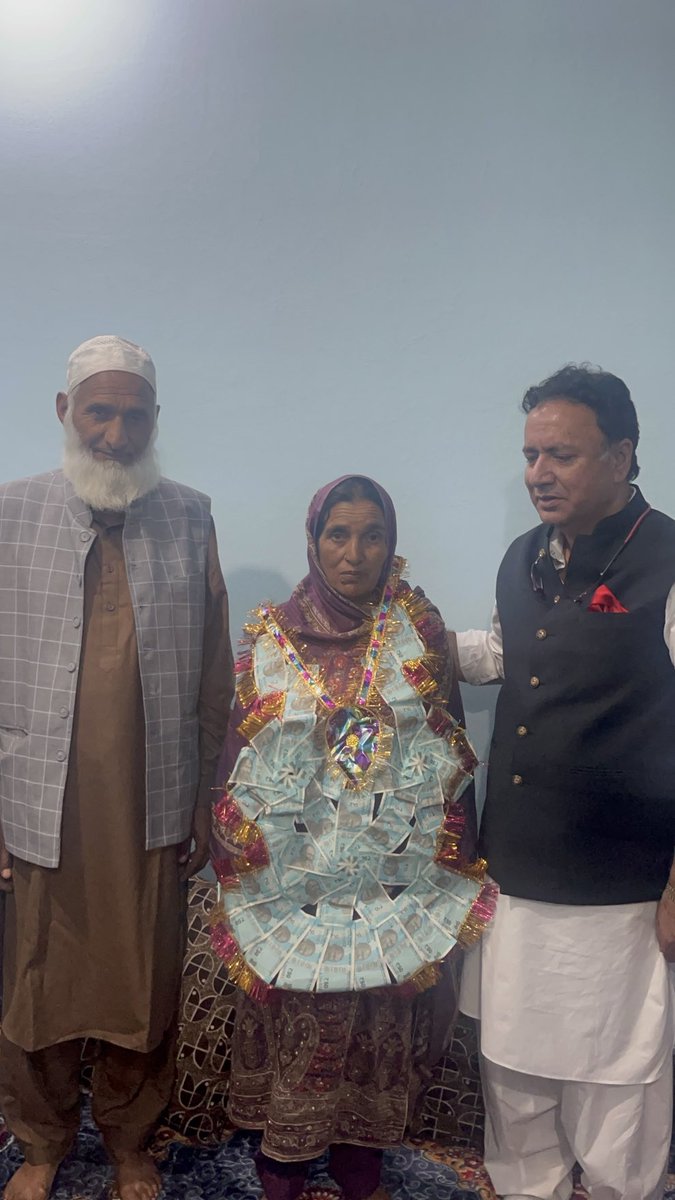 chzulfkarali's tweet photo. Attended the Retirement Party of Madam Rani Begum ji at koteranka, Wish her good health and happy long life. https://t.co/ofxuwbgCmL