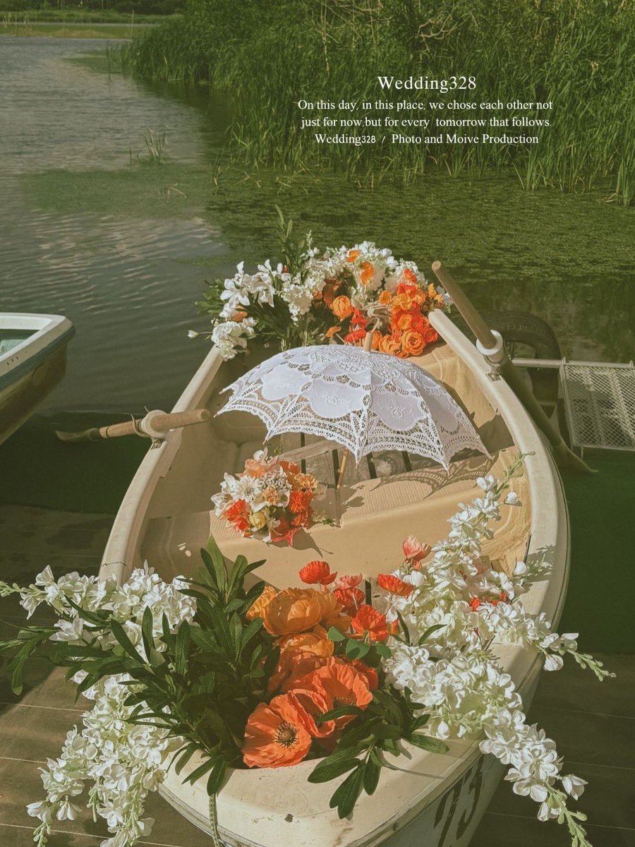 Wedding328_'s tweet photo. ボートでウェディング前撮り🚣
ふたりだけのカタチを残しましょう！

空きスケジュールのご確認はLINE公式にてご確認いただけます🌿
詳しくはプロフィールリンクから🌱 https://t.co/kMjNPMXYzU