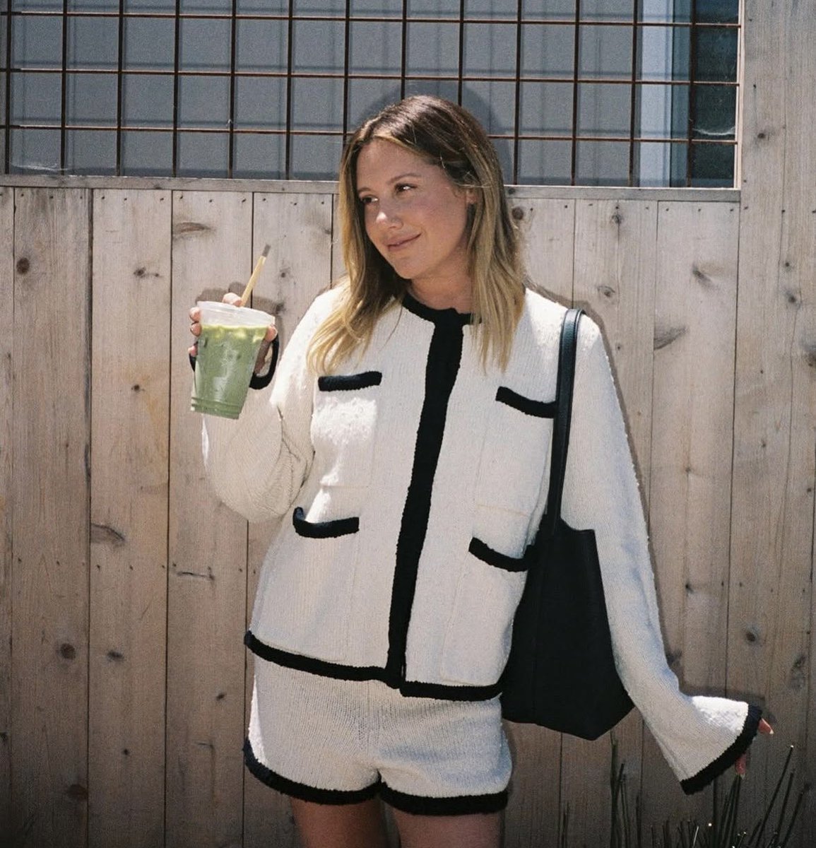 ashtalyatis's tweet photo. Current mood: matching set and a matcha https://t.co/vlKkNoVHEL