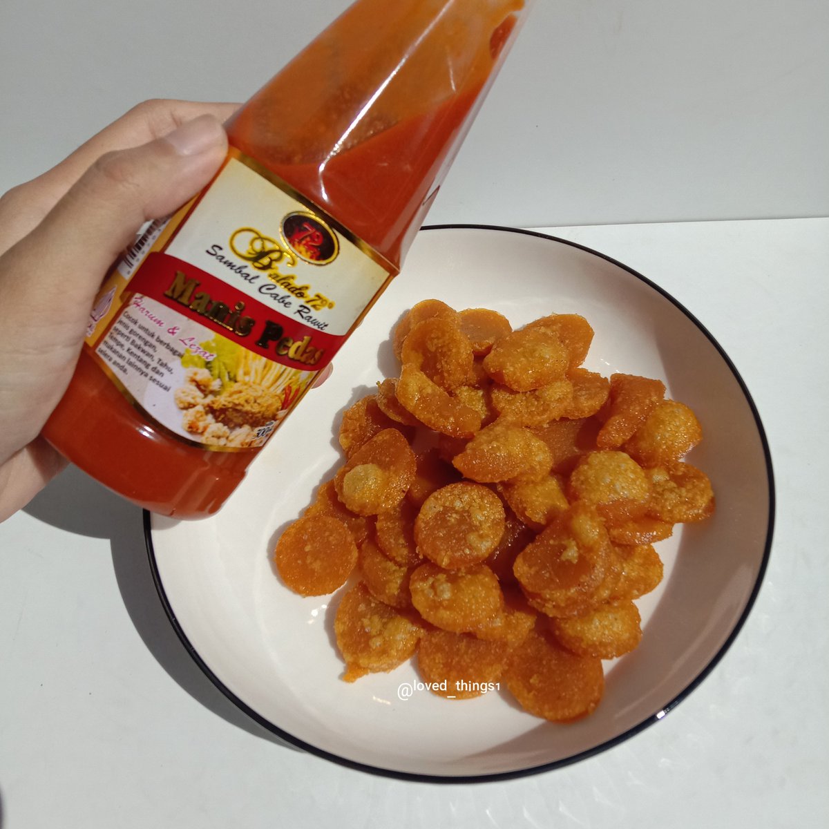 loved_things1's tweet photo. sayangnya aku kurang cocok sama petis maduranya. Menurut lidahku petisnya cenderung asem dan ada after taste yg cukup kuat

jadi aku makan pakai sambal cabe rawit varian manis pedas dari Balado 72 ini. Pedesnya beneran nampol dan nggak pakai bahan pewarna

https://t.co/4bK2UVZdwR https://t.co/kc6M49QrnN