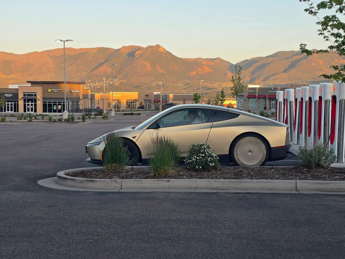 geoholt31's tweet photo. @robotaxi Colorado https://t.co/DcZa4eD0I3