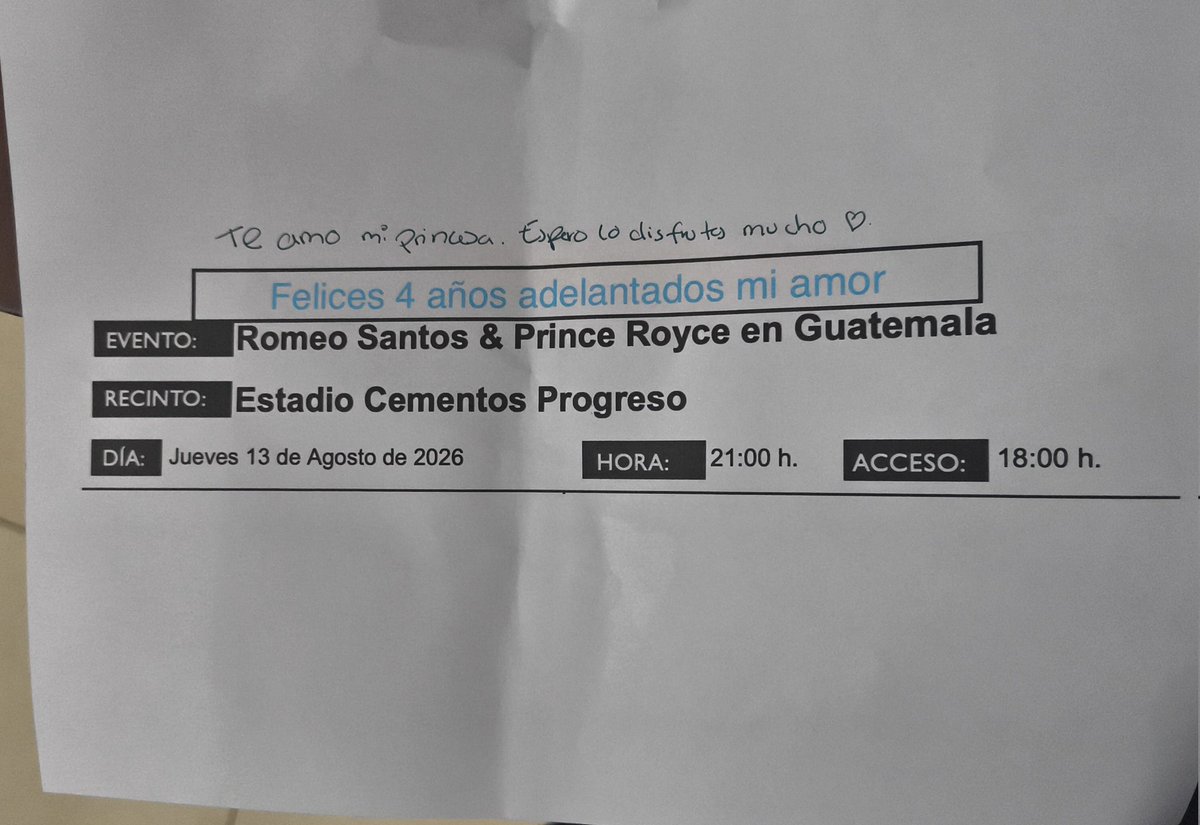 m_daneee's tweet photo. Me viene a dejar cena al turno y me dice te deje una cartita, abro mi lonchera y encuentro esto 😭😭😭😭 tengo al mejor a mi lado ❤️❤️ el sabe cuánto quería ir a este concierto https://t.co/RxX3XO8Fpa