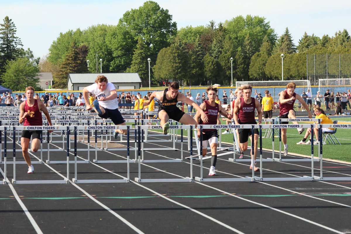 LVMYPack's tweet photo. Wolfrath heads to state in 110 hurdles. https://t.co/VQmjXCFNek