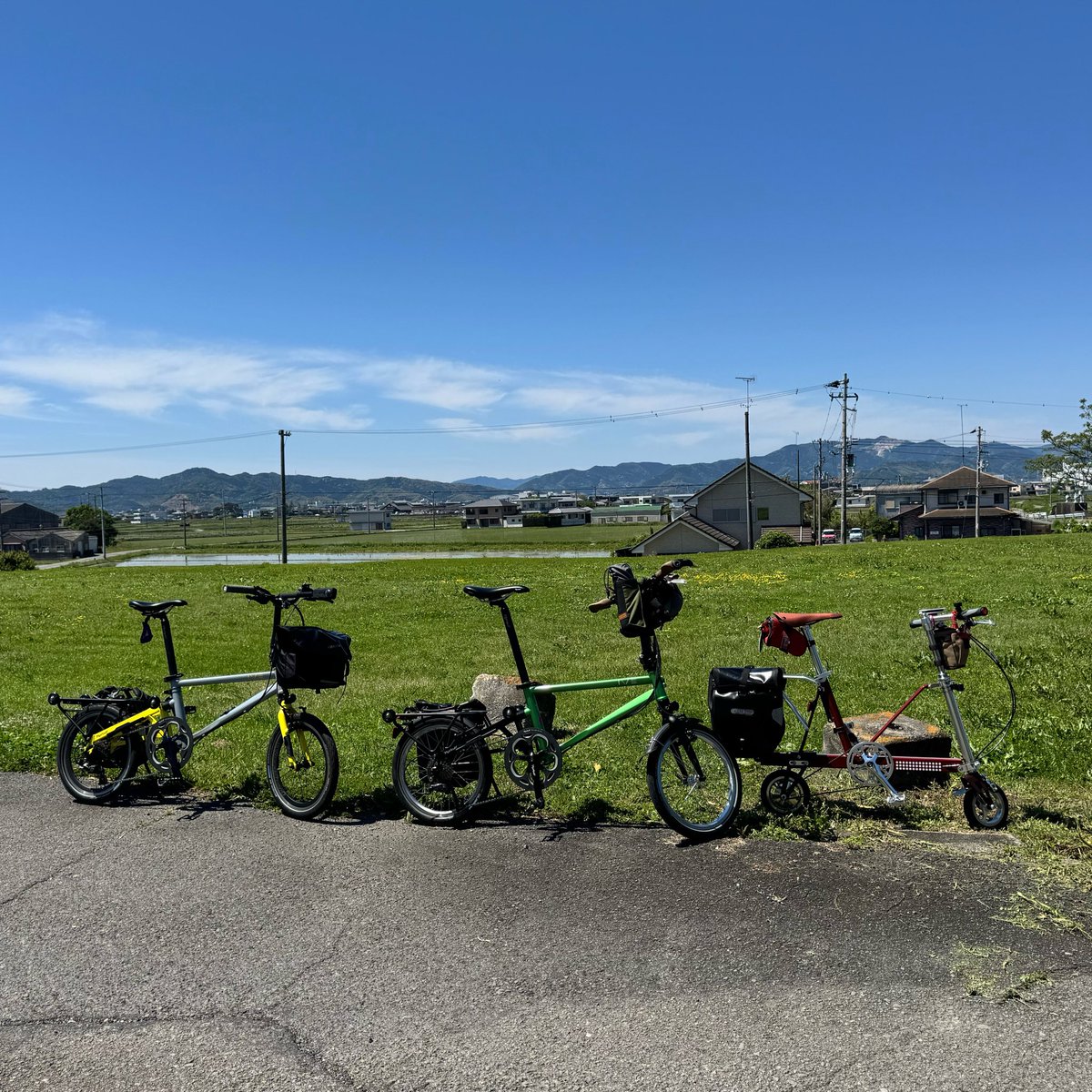potarist0's tweet photo. #5月を写真4枚で振り返る

5月は新車のキャリミ三昧+父。birdy GV毎週乗り回してるそうです。 https://t.co/D3UhOMt2id