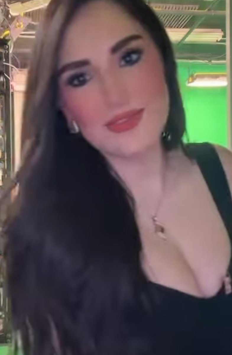 renekmp's tweet photo. Cerramos el domingo de lujo!! #TDCDMX FDS #MilenioTv #TDMTY con la hermosa sonrisa 👩👑🔥 @moncontrerasm 🏆🎖👊 https://t.co/3FEv0FKEcH